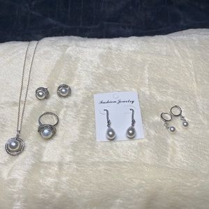 5 piece pearl and rhinestone bundle